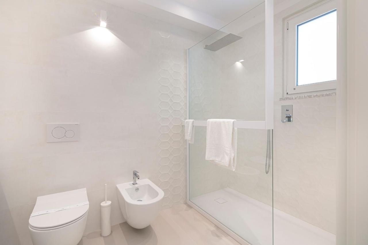 Hotel Mistral Термоли Экстерьер фото