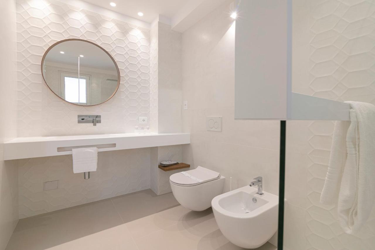 Hotel Mistral Термоли Экстерьер фото