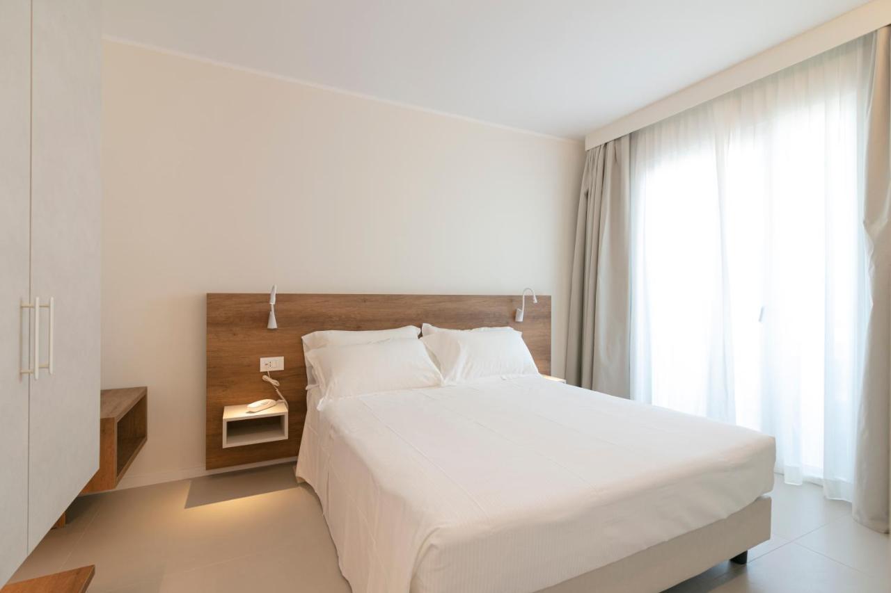 Hotel Mistral Термоли Экстерьер фото