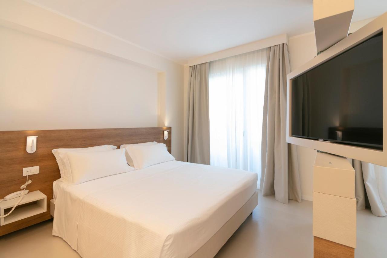 Hotel Mistral Термоли Экстерьер фото